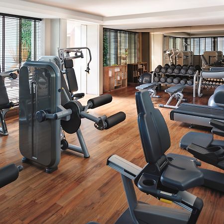 Oasia Resort Sentosa By Far East Hospitality Singapur Exterior foto The gym at the Mandarin Oriental, Munich