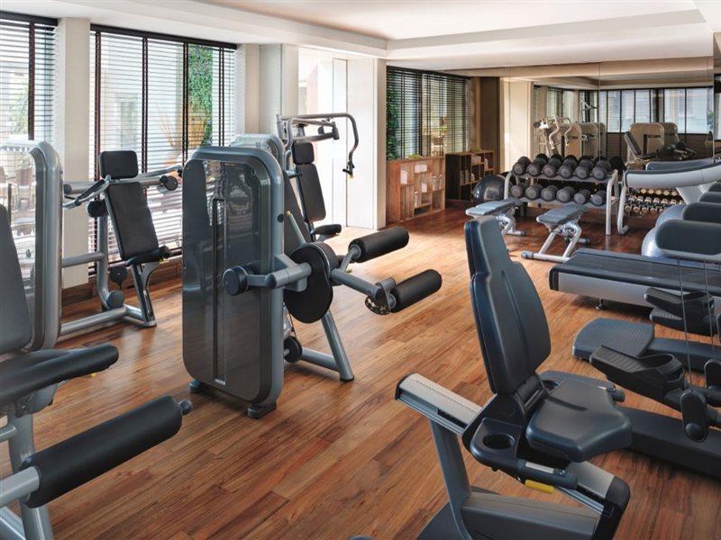 Oasia Resort Sentosa By Far East Hospitality Singapur Exterior foto The gym at the Mandarin Oriental, Munich