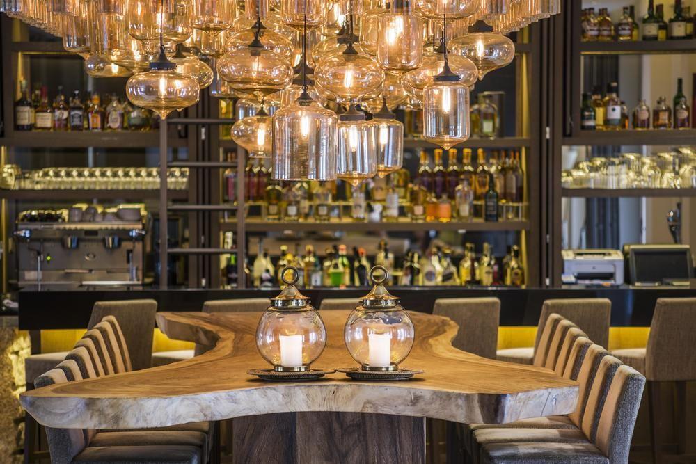 Oasia Resort Sentosa By Far East Hospitality Singapur Exterior foto The bar at the hotel
