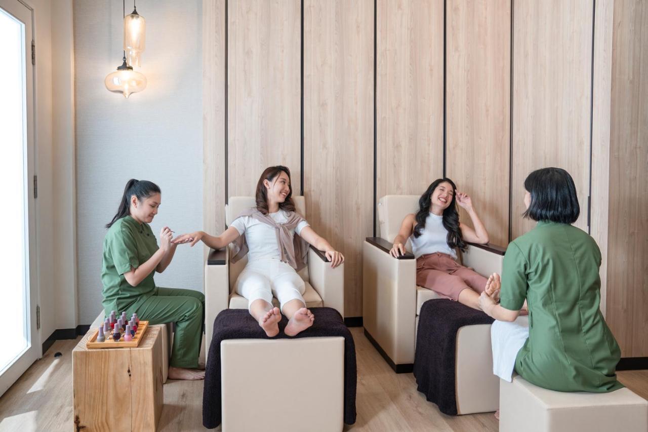 Oasia Resort Sentosa By Far East Hospitality Singapur Exterior foto Thai foot massage